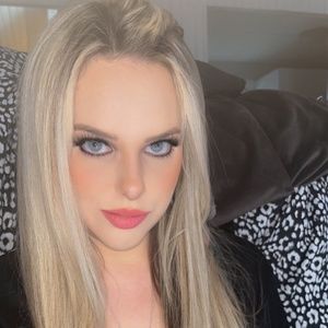 Meet your Posher, Kara! 💖